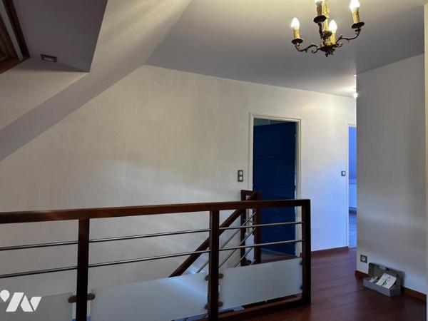 A VENDRE PLOEREN (56) MAISON CONTEMPORAINE DE QUALITE PROCHES VANNES ET COMMERCES