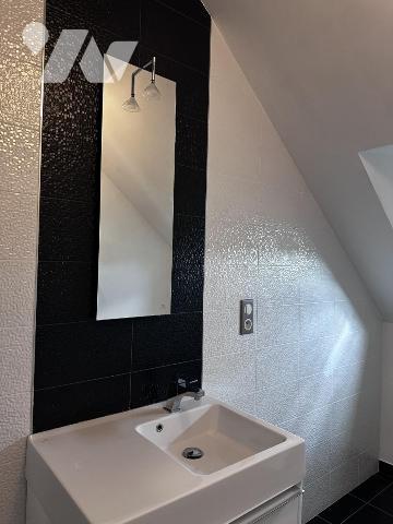 A VENDRE PLOEREN (56) MAISON CONTEMPORAINE DE QUALITE PROCHES VANNES ET COMMERCES