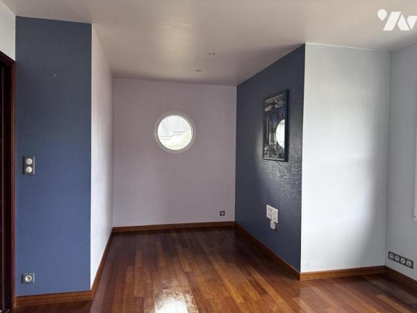 A VENDRE PLOEREN (56) MAISON CONTEMPORAINE DE QUALITE PROCHES VANNES ET COMMERCES