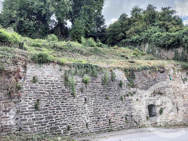 Terrain à vendre  418 m2 DINAN - 22