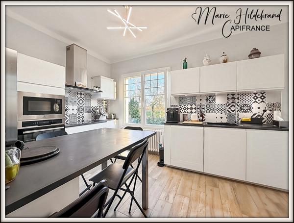 Maison 185m² rénovée + jardin de 1000m² + T2 indépendant + piscine – Valence-d’Agen