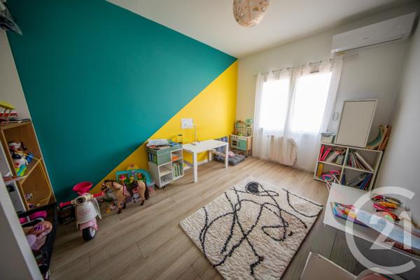 Maison à vendre  6 pièces - 133,14 m 2   LE TAILLAN MEDOC  - 33