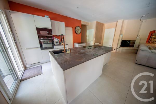 Maison à vendre  6 pièces - 133,14 m 2   LE TAILLAN MEDOC  - 33