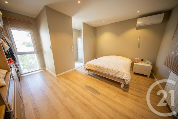 Maison à vendre  6 pièces - 133,14 m 2   LE TAILLAN MEDOC  - 33