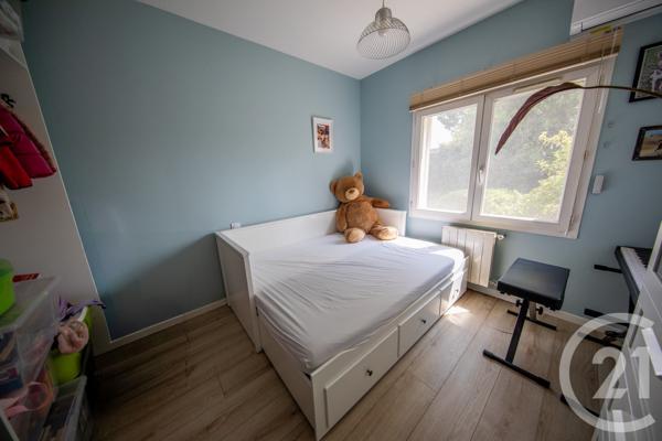 Maison à vendre  6 pièces - 133,14 m 2   LE TAILLAN MEDOC  - 33