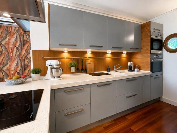 Appartement - 5 pièces - Vue Parc - Cave - Parking - Piscine - Tennis - Parc - Ligne 5 Tramway - Proche Parc Montcalm