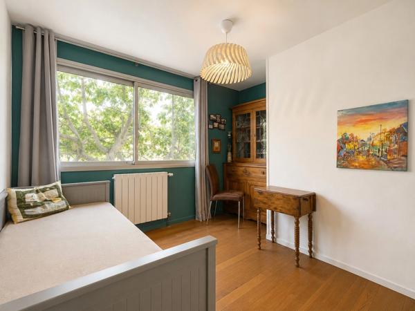Appartement - 5 pièces - Vue Parc - Cave - Parking - Piscine - Tennis - Parc - Ligne 5 Tramway - Proche Parc Montcalm