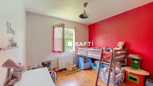 Maison type villa - 6 pièces - 136 m²