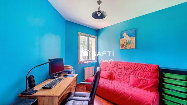 Maison type villa - 6 pièces - 136 m²