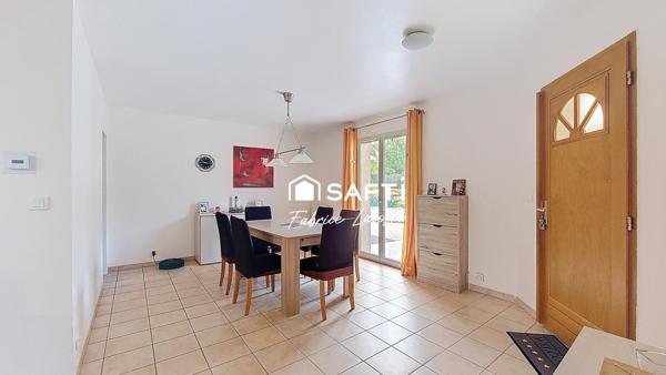 Maison type villa - 6 pièces - 136 m²