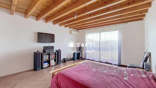 Maison type villa - 6 pièces - 136 m²