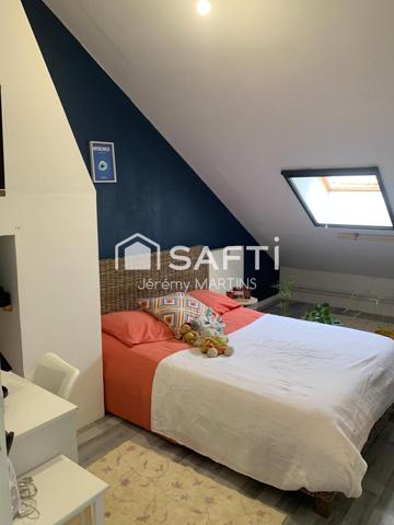 Jolie maison familiale sur les hauteurs au calme avec piscine