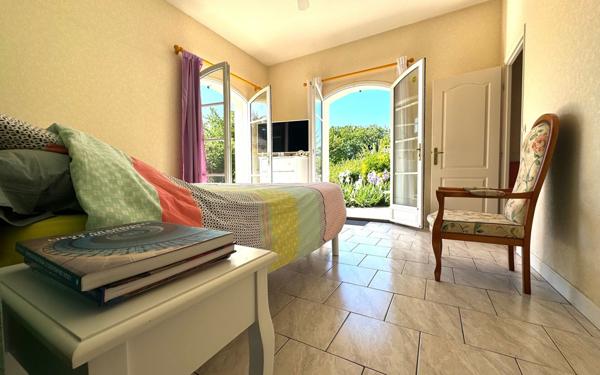 Maison à vendre    7 pièces •  Les Gonds