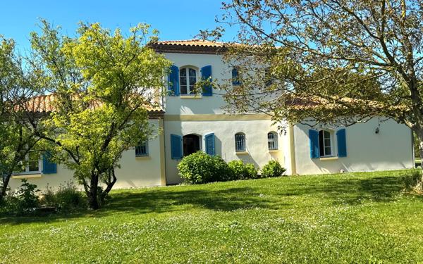 Maison à vendre    7 pièces •  Les Gonds