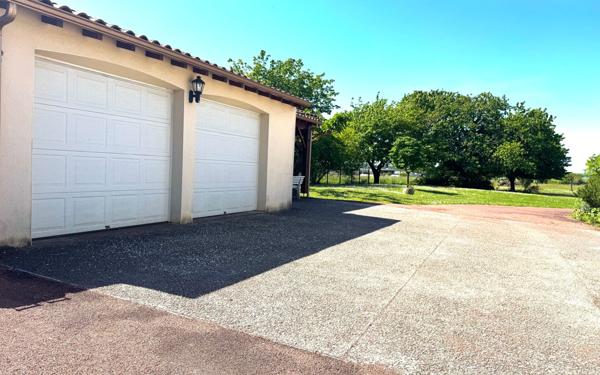 Maison à vendre    7 pièces •  Les Gonds