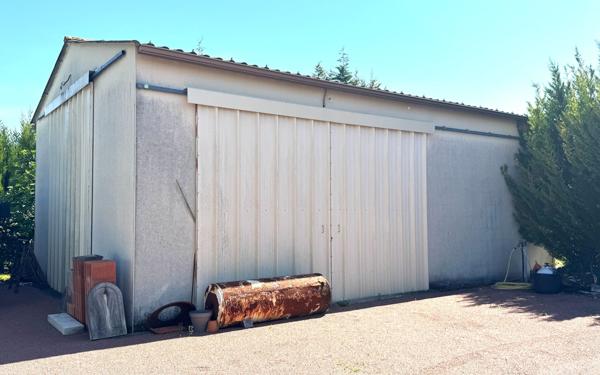 Maison à vendre    7 pièces •  Les Gonds