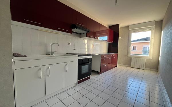 Appartement à louer    3 pièces • 72 m2 Mâcon