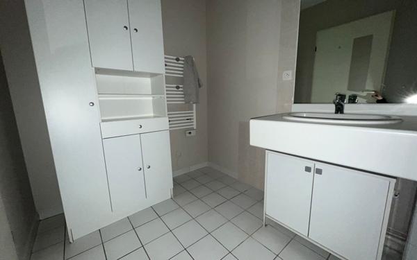 Appartement à louer    3 pièces • 72 m2 Mâcon