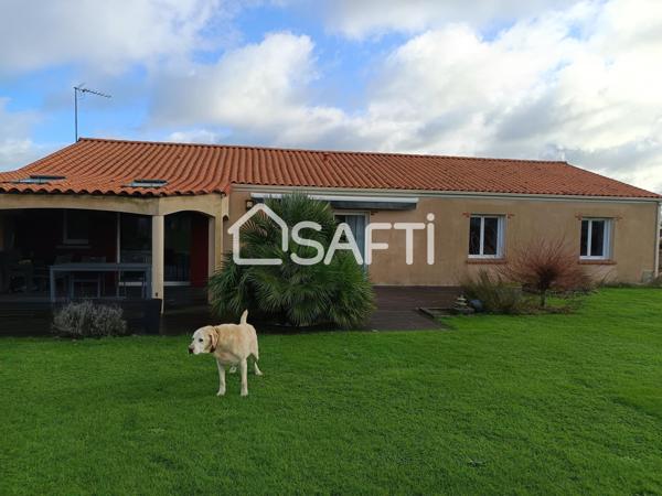 Vous aimerez cette propriété entièrement remise au gout du jour et très fonctionnelle
