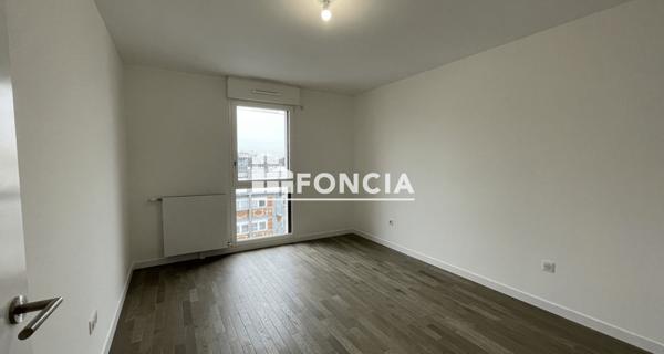 Location Appartement 3 pièces 58.81 m² - Courbevoie 92400