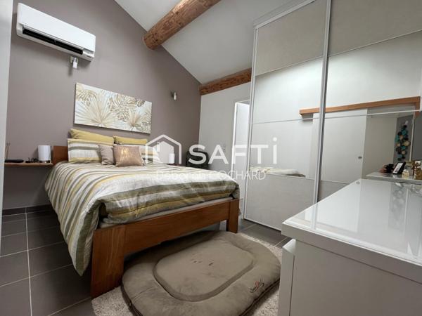 Appartement atypique en duplex au pied des commerces