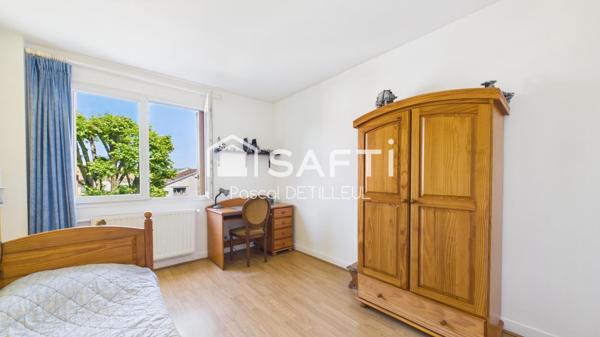 GARCHES - Buzenval appartement 7 pièces 151m2