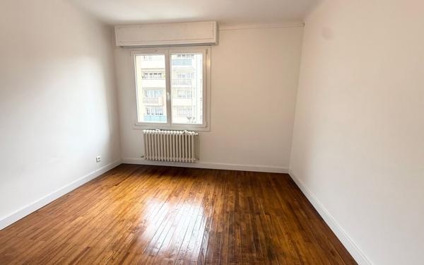 Appartement à vendre    3 pièces •  Aix-les-Bains