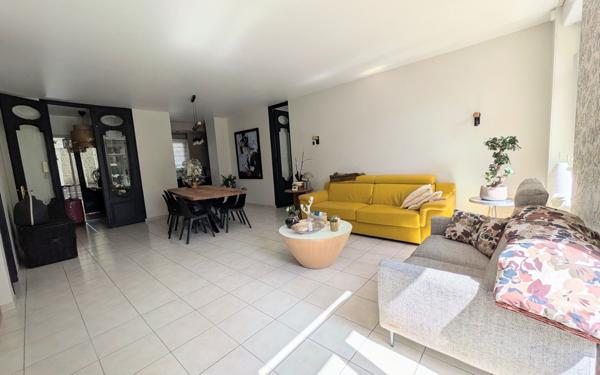 Appartement à vendre    3 pièces •  Cambrai