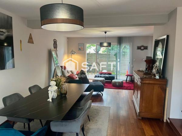 Eysines / Caudéran – Maison d'environ 127m2 avec 4 chambres, 2 extérieurs, parking