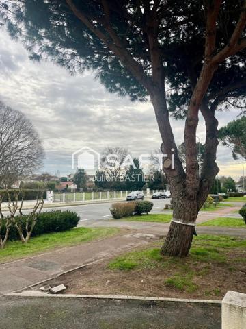 Eysines / Caudéran – Maison d'environ 127m2 avec 4 chambres, 2 extérieurs, parking