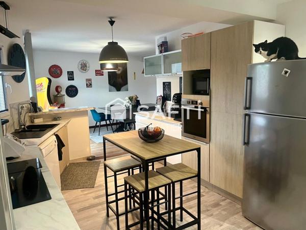 Eysines / Caudéran – Maison d'environ 127m2 avec 4 chambres, 2 extérieurs, parking