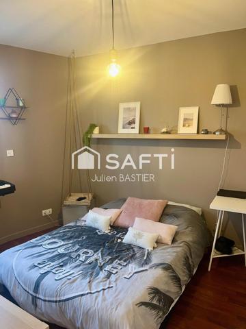 Eysines / Caudéran – Maison d'environ 127m2 avec 4 chambres, 2 extérieurs, parking