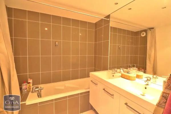 Appartement à louer 3 pièces 56.82m²