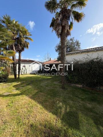 Maison traditionnelle a rénover proposant des espaces et un cadre de vie agréable