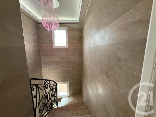 Maison à vendre  5 pièces - 168 m2 ECHIROLLES - 38