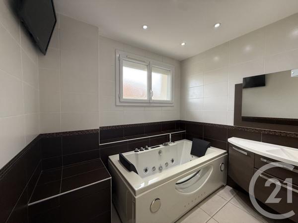 Maison à vendre  5 pièces - 168 m2 ECHIROLLES - 38