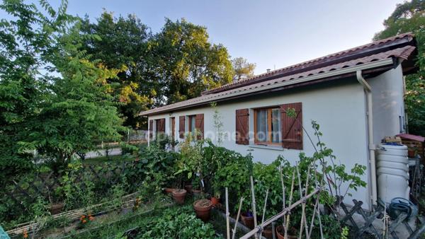 Maison familiale, 6 pièces aux beaux volumes et au fort potentiel à Pessac (33)