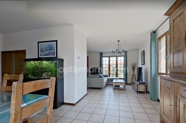 Maison familiale, 6 pièces aux beaux volumes et au fort potentiel à Pessac (33)