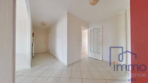 Appartement 5 pièces                                        - 42000 Saint-Étienne Réf : 2972-CIFVFOREZVELAY