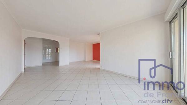 Appartement 5 pièces                                        - 42000 Saint-Étienne Réf : 2972-CIFVFOREZVELAY