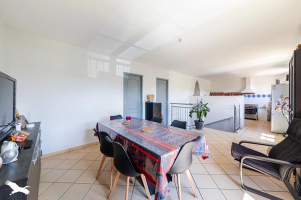 Maison à vendre |  Saint-Hilaire-de-Lusignan |  5 pièces | 104 m²