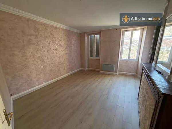 Location Appartement 3 pièces 70 m2 à Lavelanet