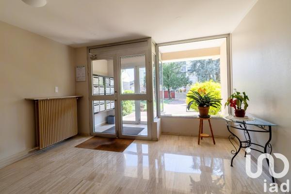 Appartement à vendre 3 pièces 74 m² Le Plessis-Robinson