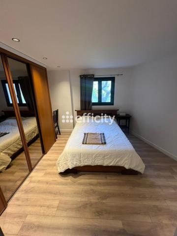 Maison 7 pièces - 180 m²