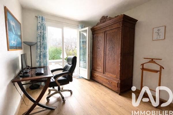 Maison à vendre 7 pièces 228 m² Saint-Fargeau-Ponthierry