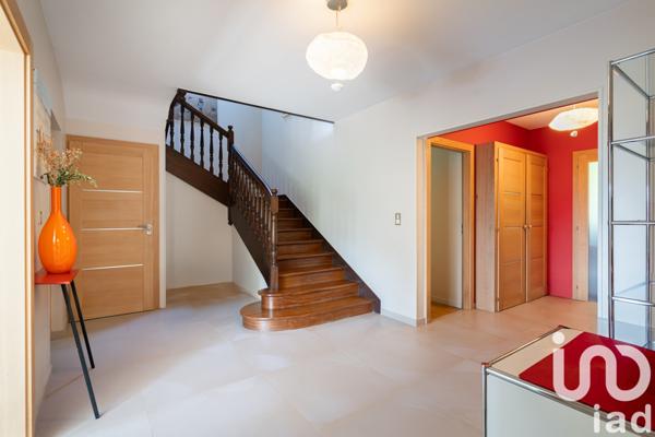 Maison à vendre 9 pièces 234 m² Annecy-le-Vieux