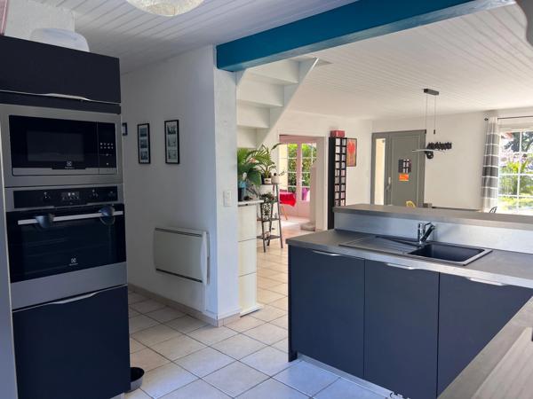 Maison à vendre 7 pièces MESCHERS SUR GIRONDE (17)