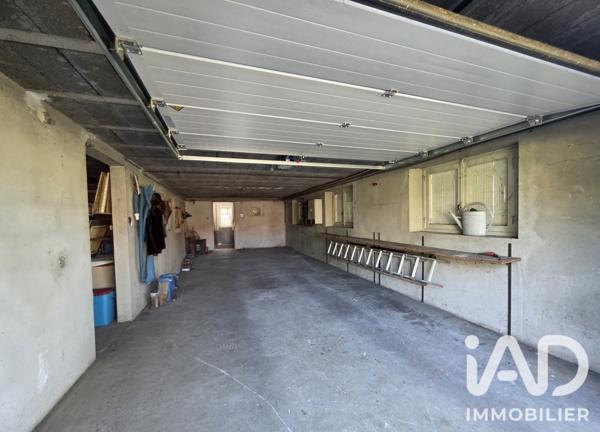 Maison à vendre 6 pièces 151 m² Saint-Laurent-les-Tours