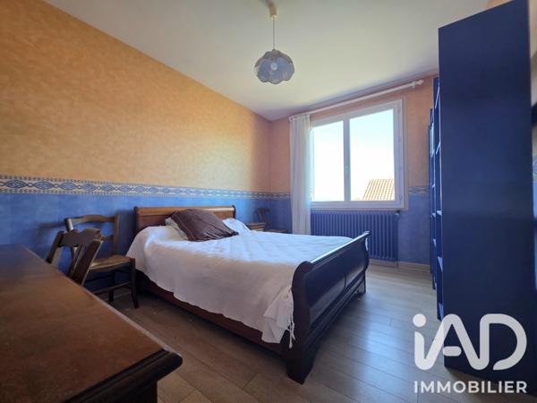 Maison à vendre 6 pièces 151 m² Saint-Laurent-les-Tours