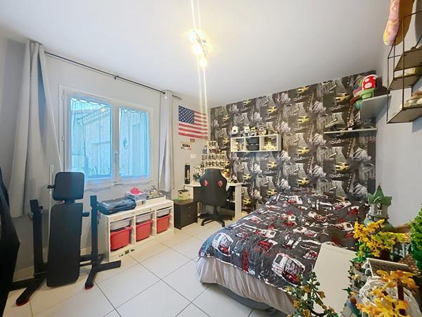 Maison récente de plain-pied de 103 m² 5 pièces avec piscine à Livron-sur-Drôme